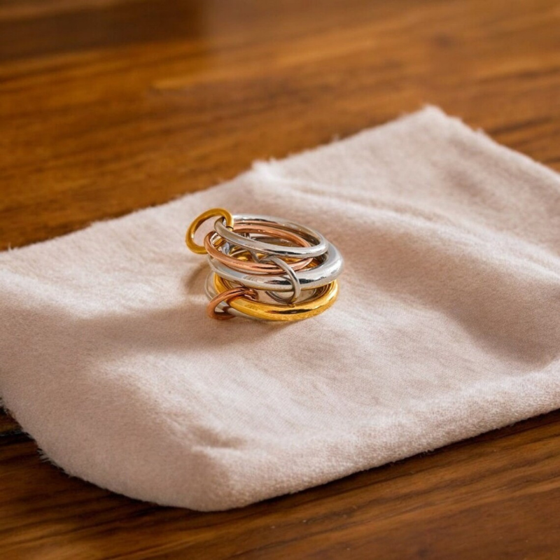 Tricolor Five Links Stacked Ring