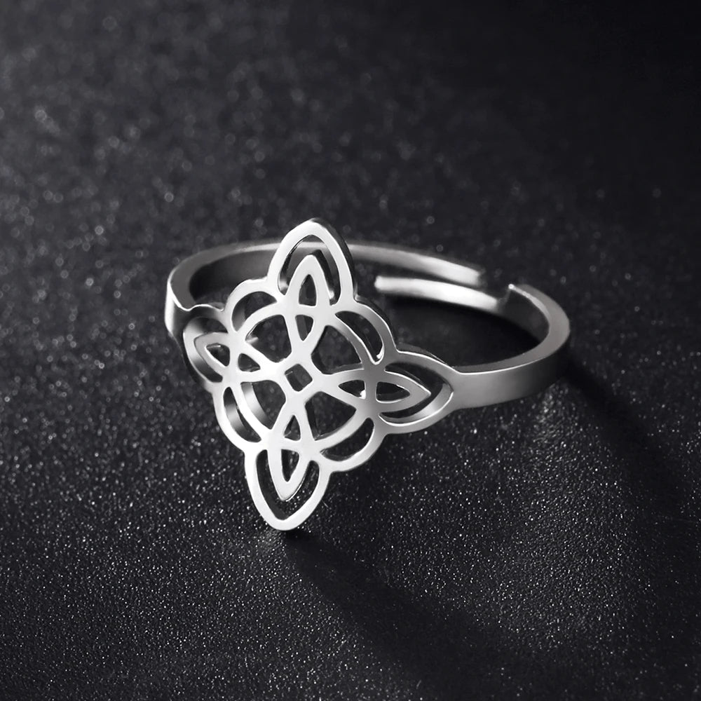 Witch Knot Ring
