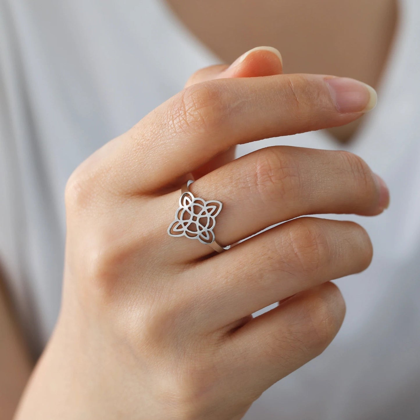 Witch Knot Ring