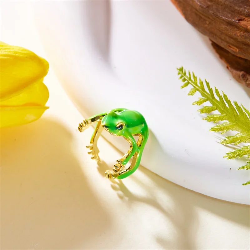 Lucky Leap Frog Ring