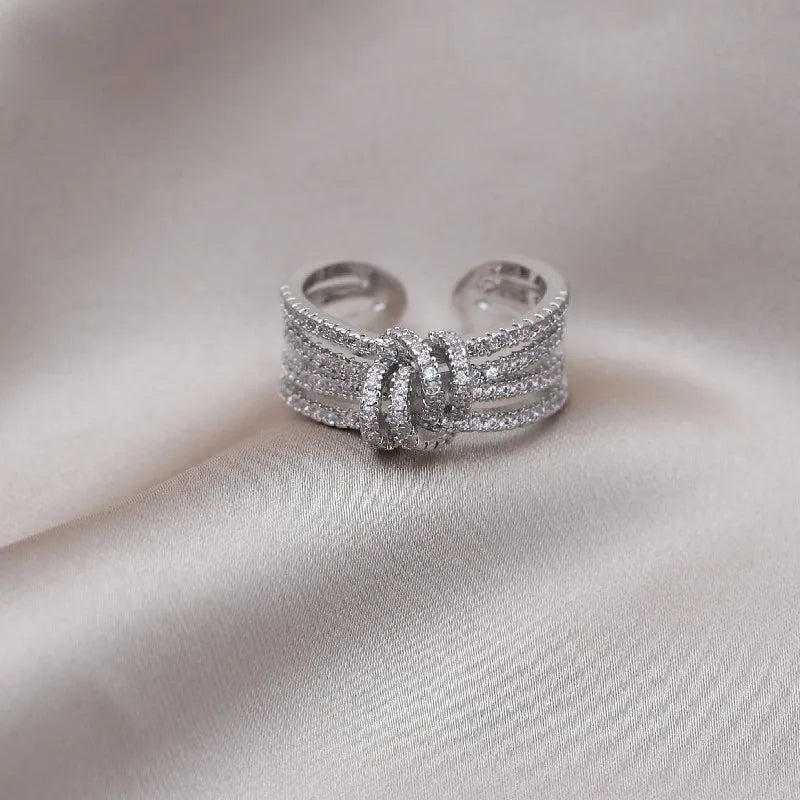 Cross Knotted Ring