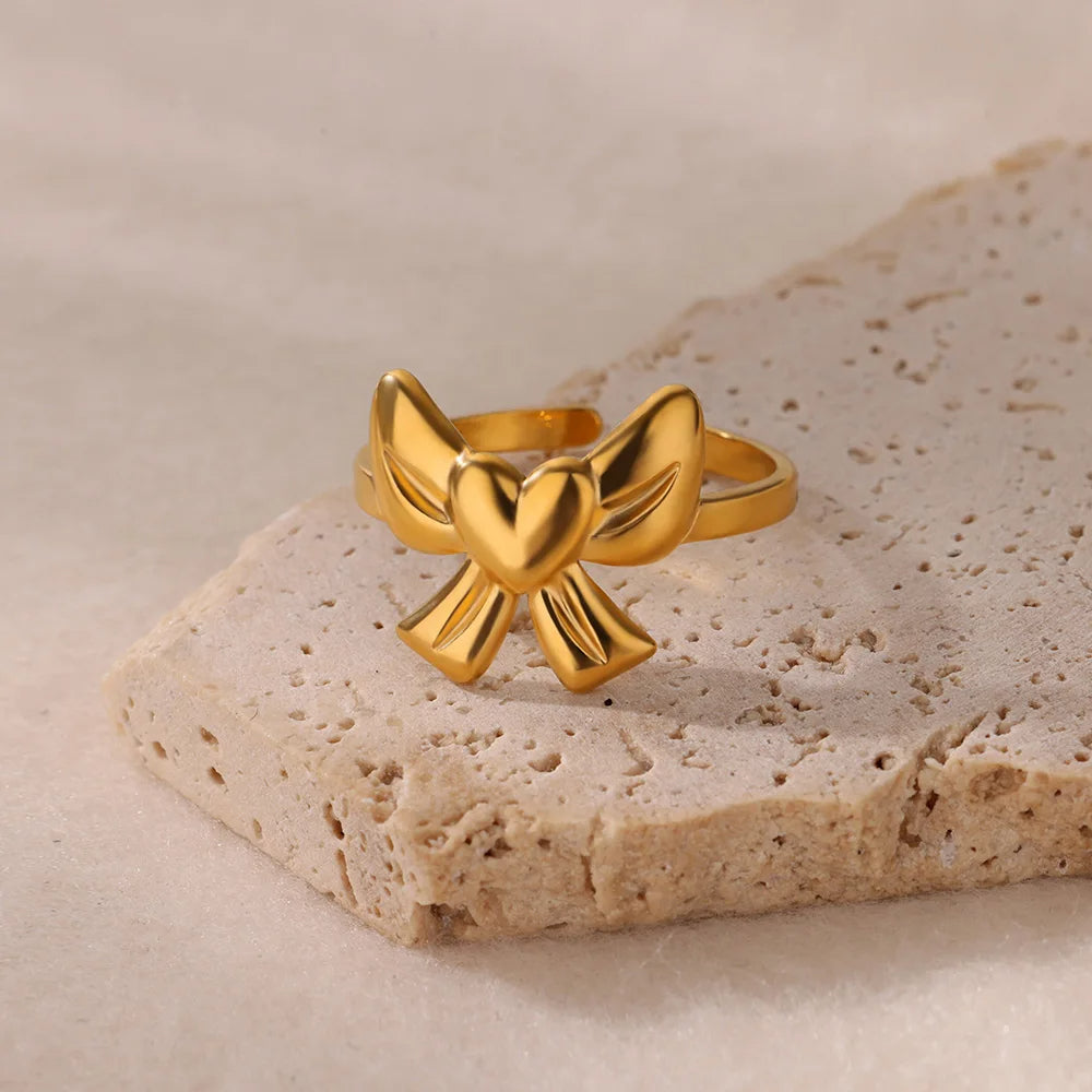 Bow Heart Ring