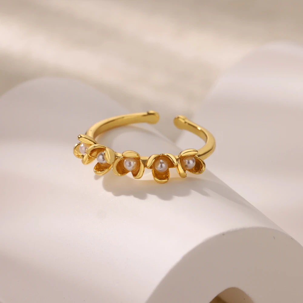 Minimalist Flower Ring