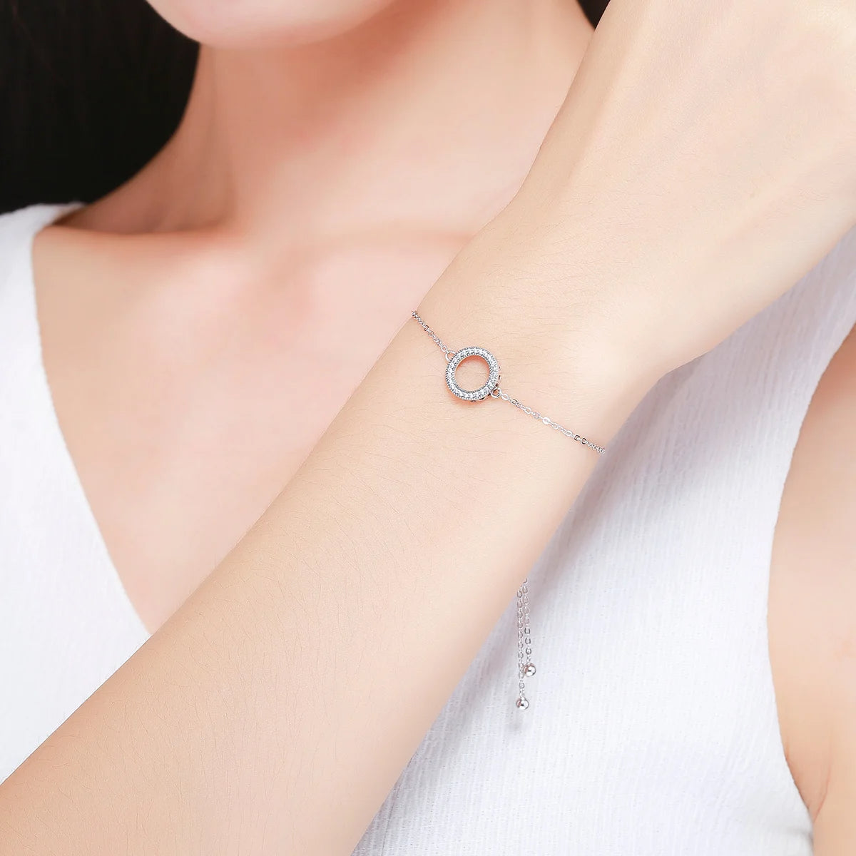 Classic Hollow Circle Bracelet
