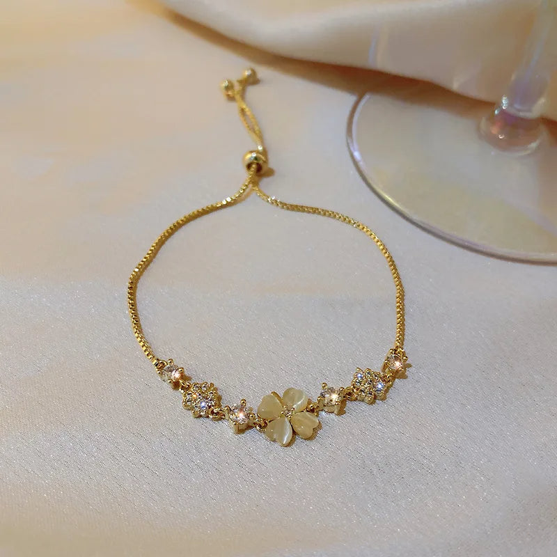Zircon Opal Clover Bracelet