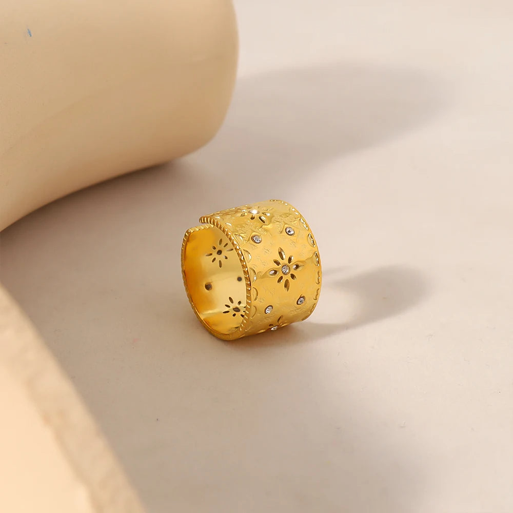 Geometric Flower Ring