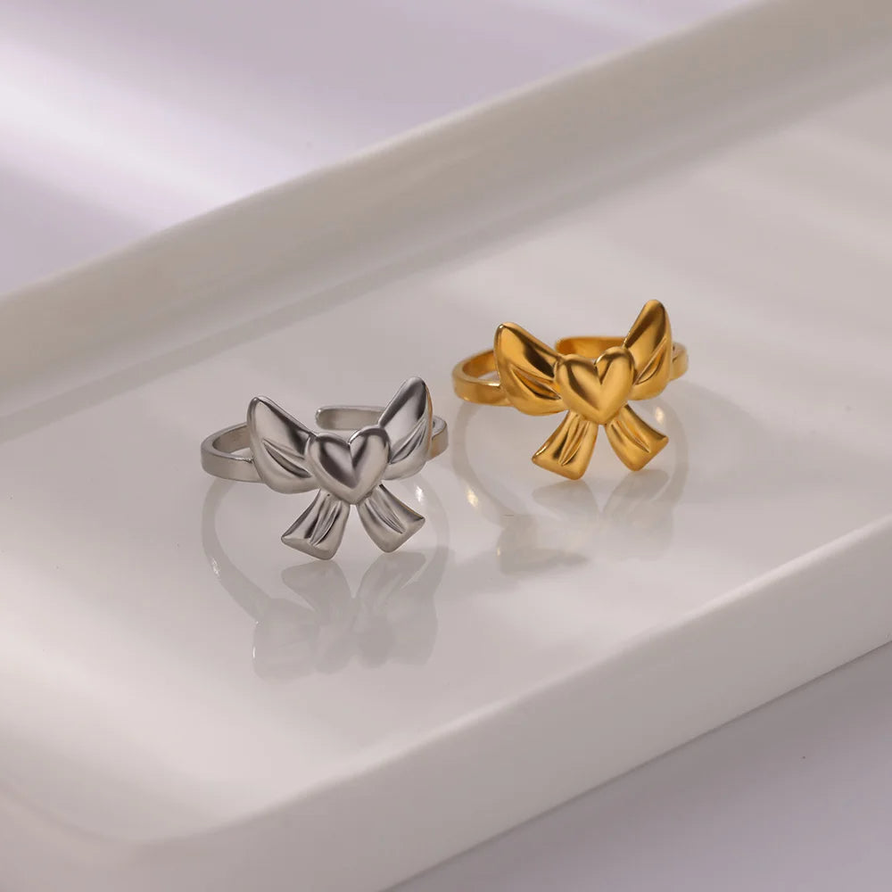 Bow Heart Ring
