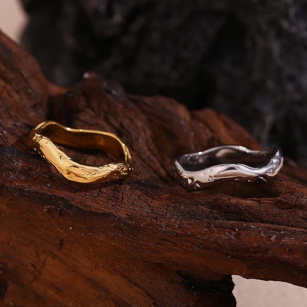 Plain Wave Ring