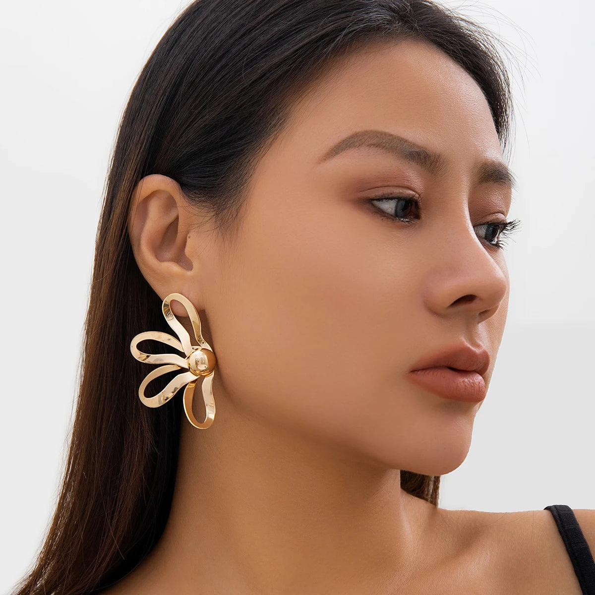 Hollow Flowers Stud Earrings