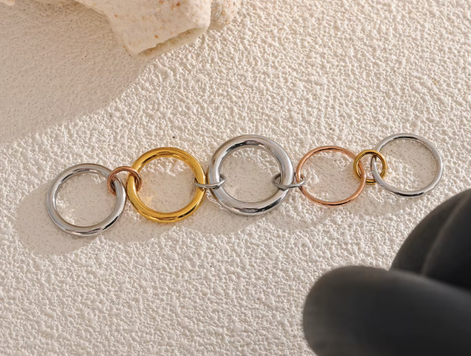 Tricolor Five Links Stacked Ring