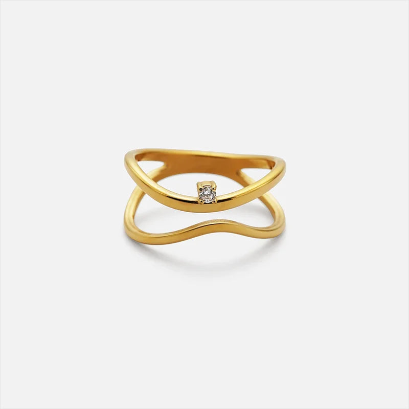 Dainty Solitaire Gold Ring