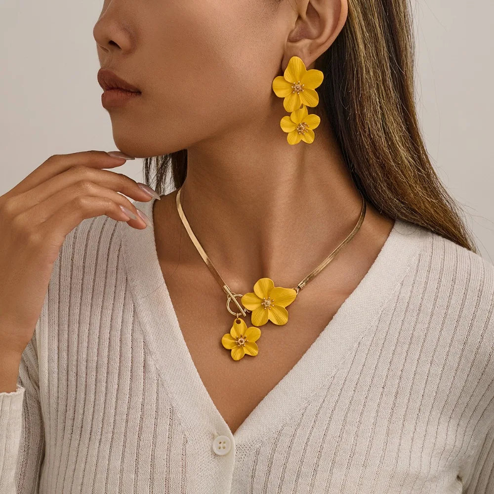 Elegant Flower Jewelry Set