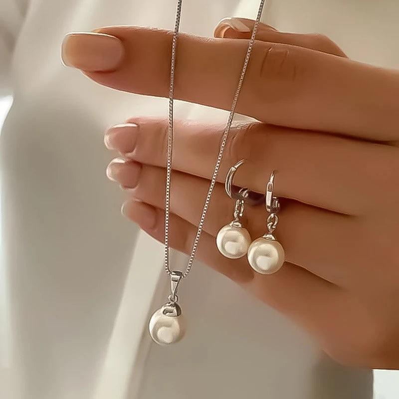 3 PCS Round Pearl Necklace & Earring Set