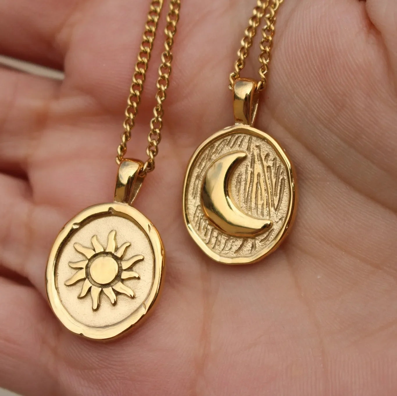 Sun-Moon Oval Necklace