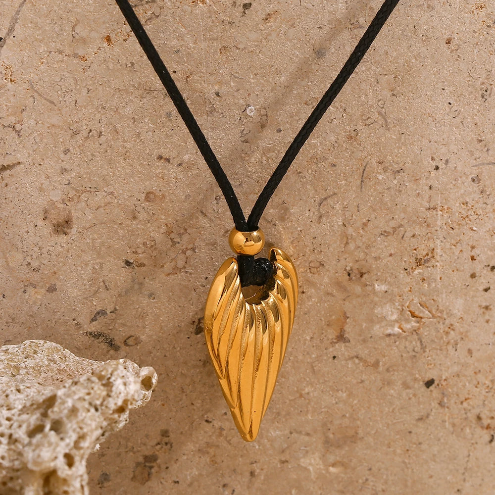 Leaflet Rope Necklace