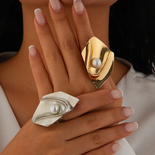 Irregular Geometric Pearl Ring