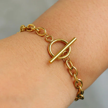 Paperclip Circle Bar Bracelet