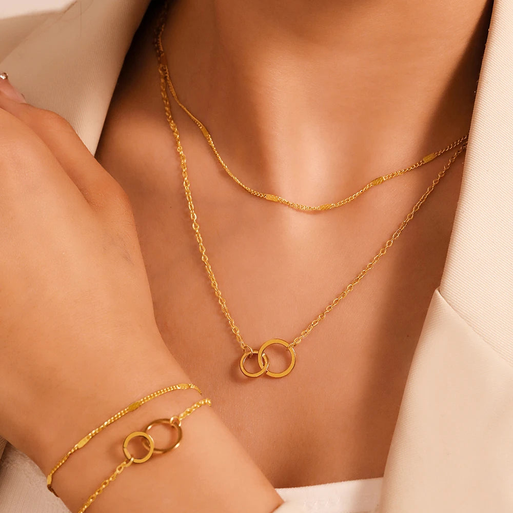 Interlocking Circle Necklace & Bracelet Set