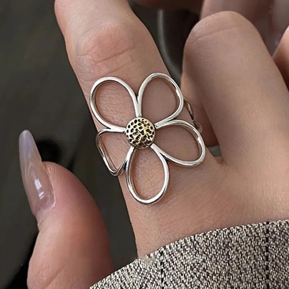 Big Flower Ring