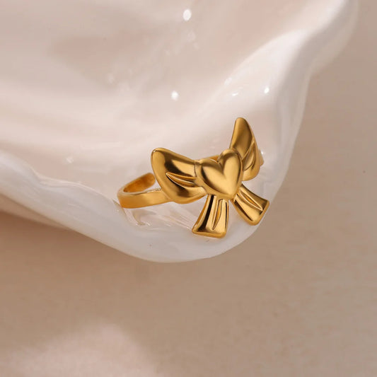 Bow Heart Ring