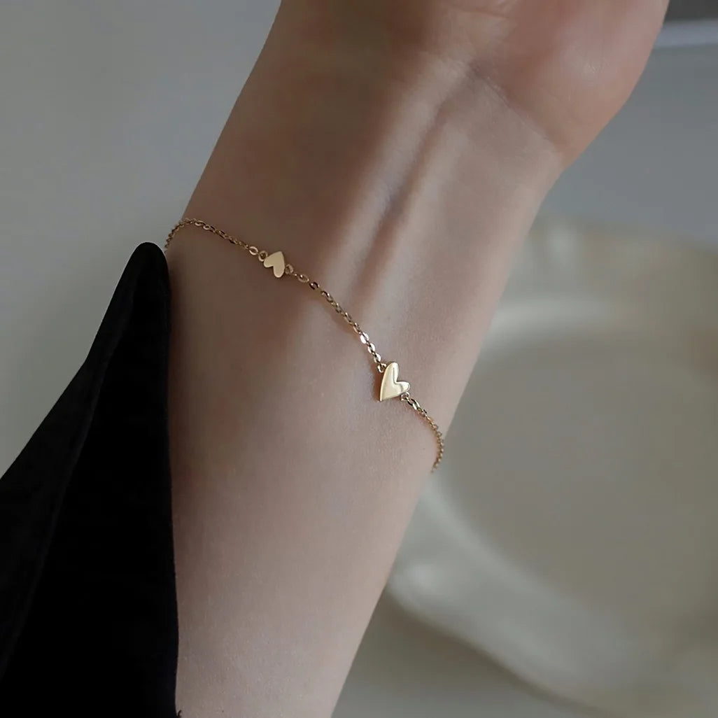 Minimal Tiny Heart Bracelet