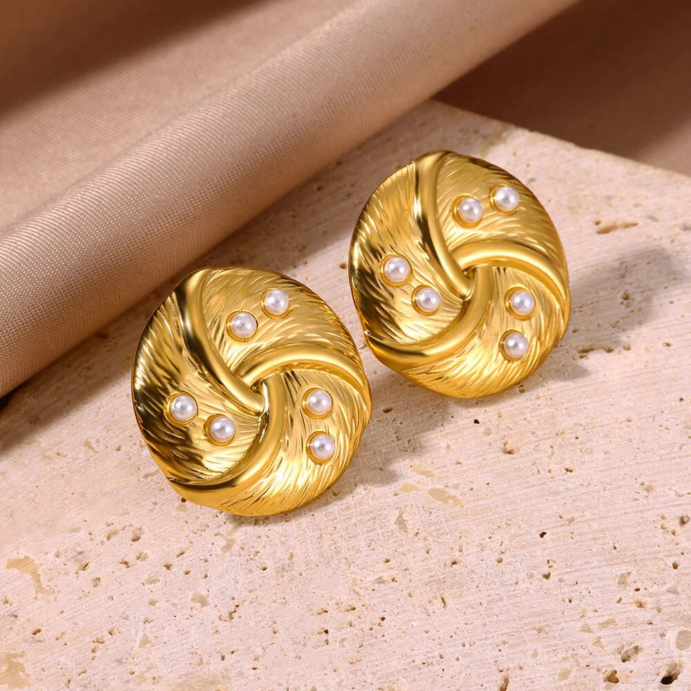 Round Pearl Earrings