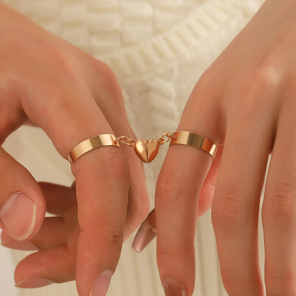 Linked Heart Couple Rings