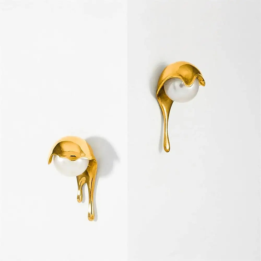 Melting Pearl Earrings