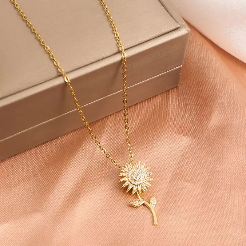 Rotatable Sunflower Necklace