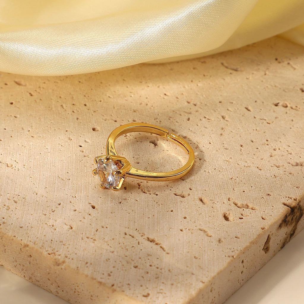 Round Zircon Ring