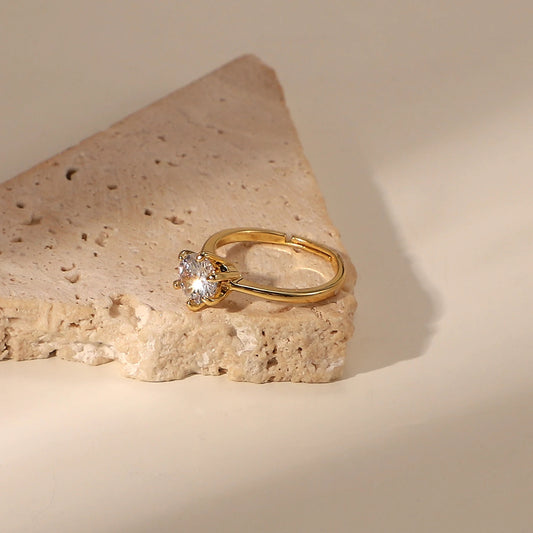 Round Zircon Ring