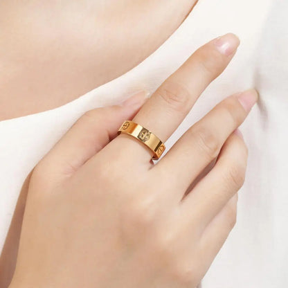 Classic Cross Ring