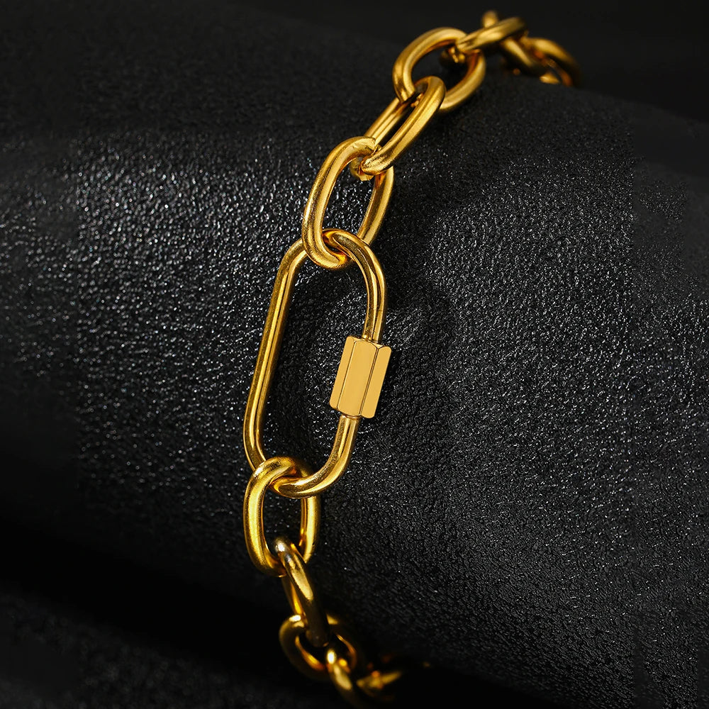 Chunky Buckle Chain Bracelet