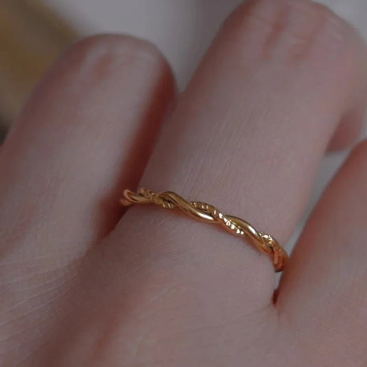 Minimal Rope Twist Ring