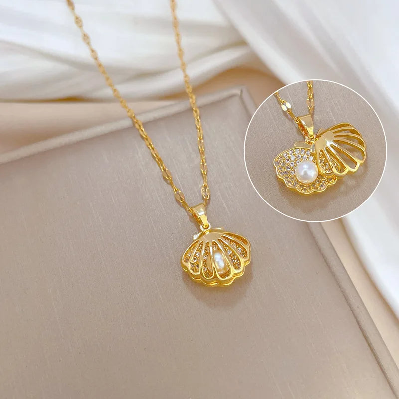 Hollow Shell Pearl Necklace