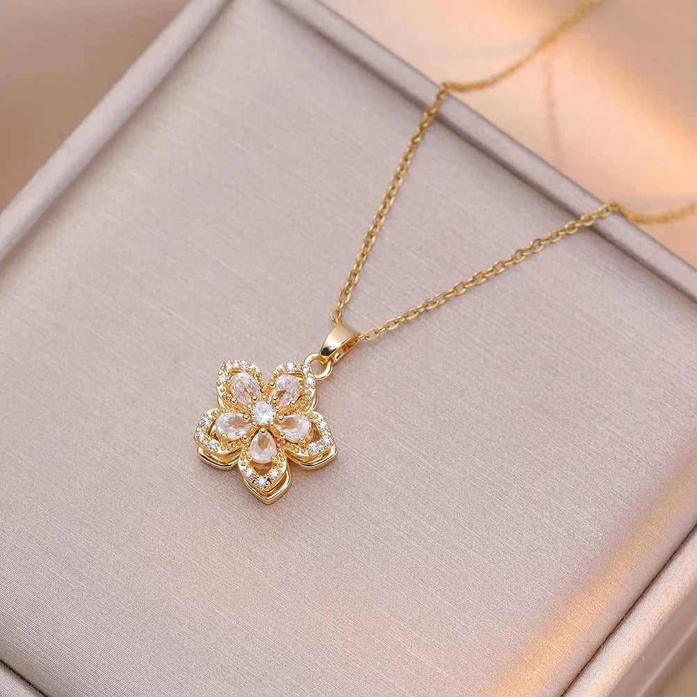 Spinning Flower Necklace
