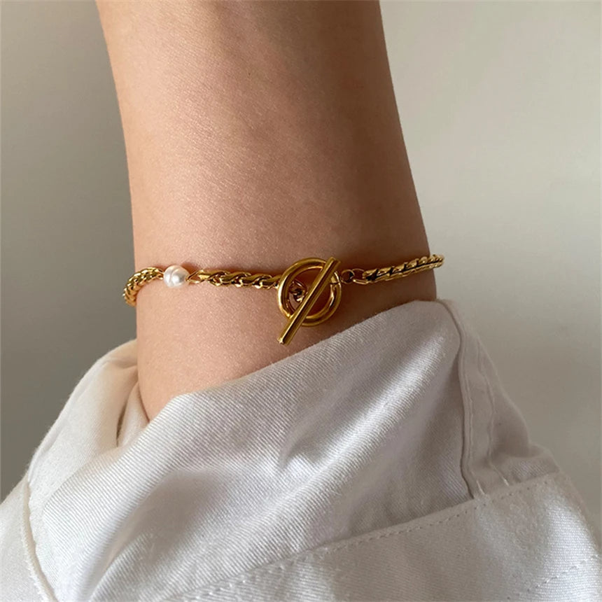 Pearl Buckle Chain Bracelet