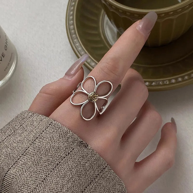 Big Flower Ring