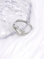 Creative Knot Ring
