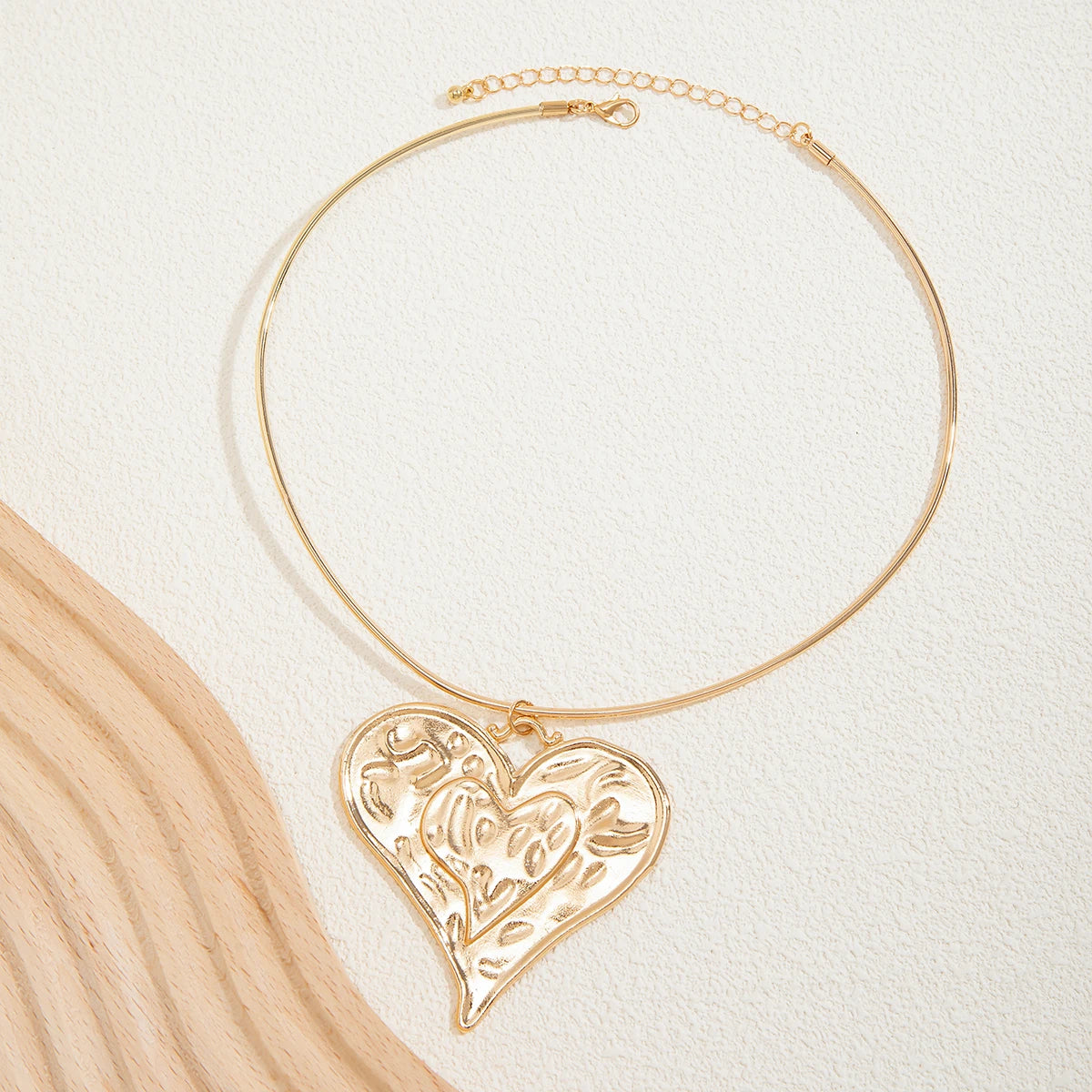 Exaggerated Big Heart Choker Necklace