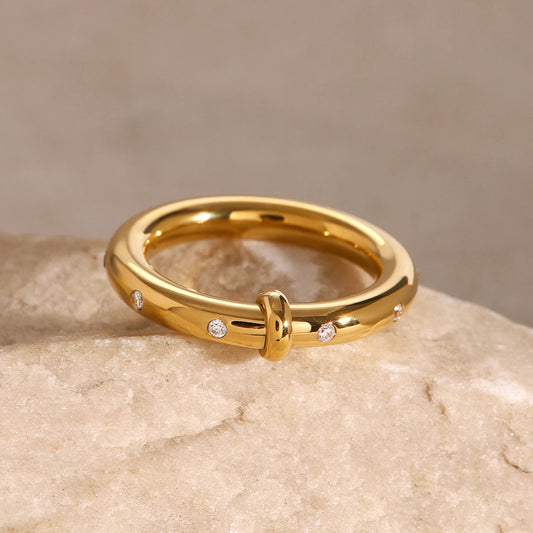 Plain Rhinestone Ring