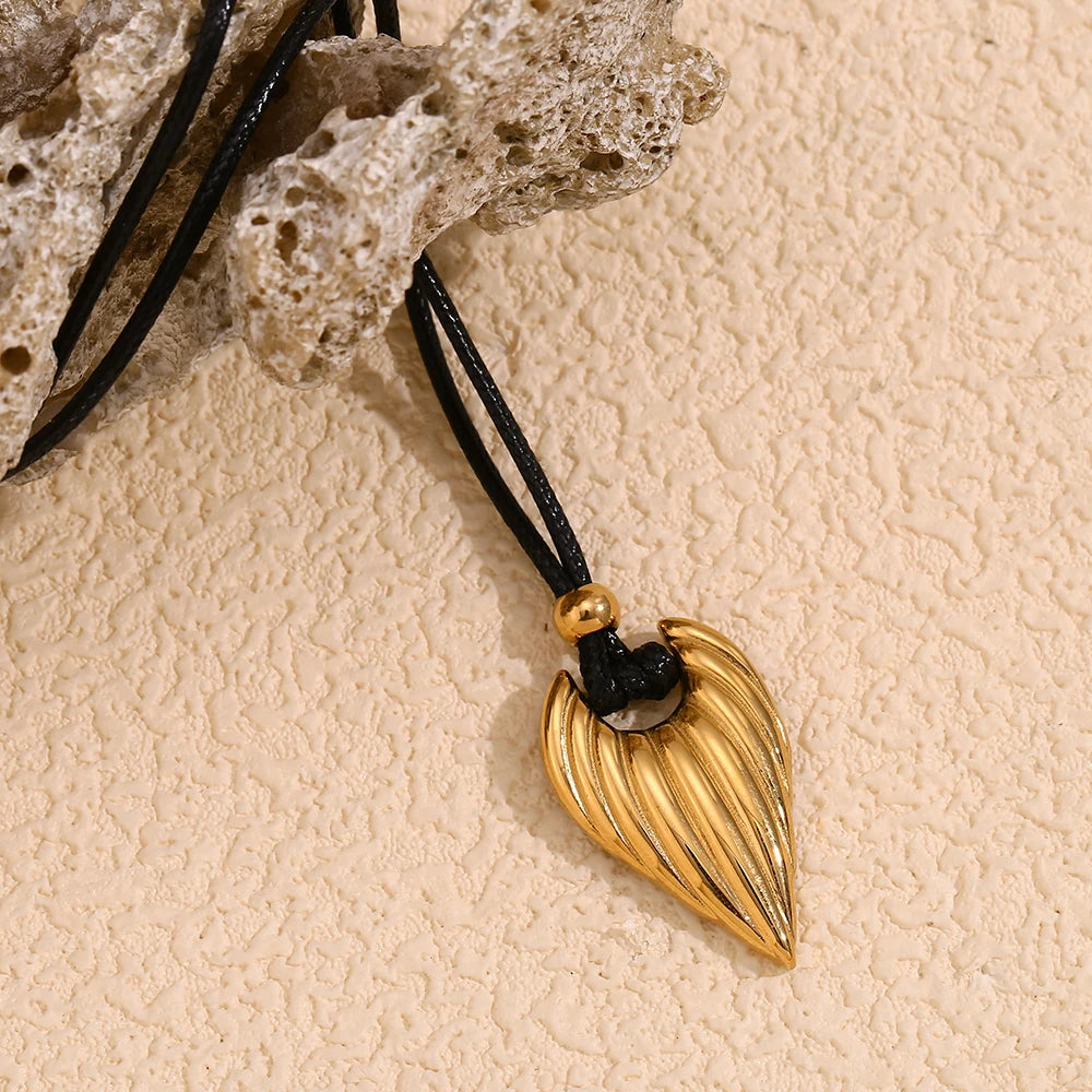 Leaflet Rope Necklace