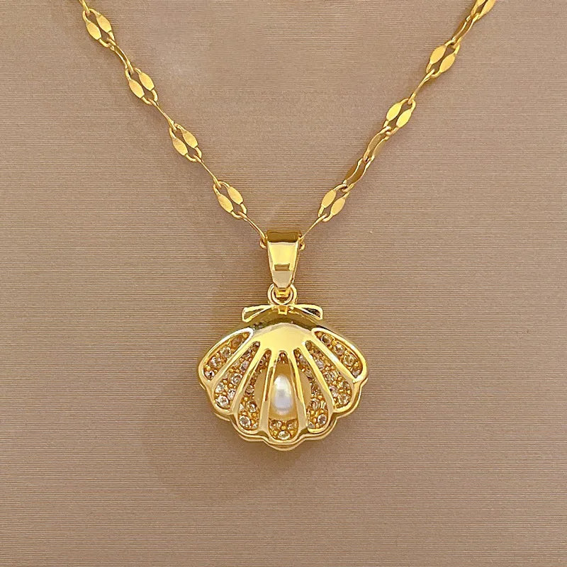 Hollow Shell Pearl Necklace