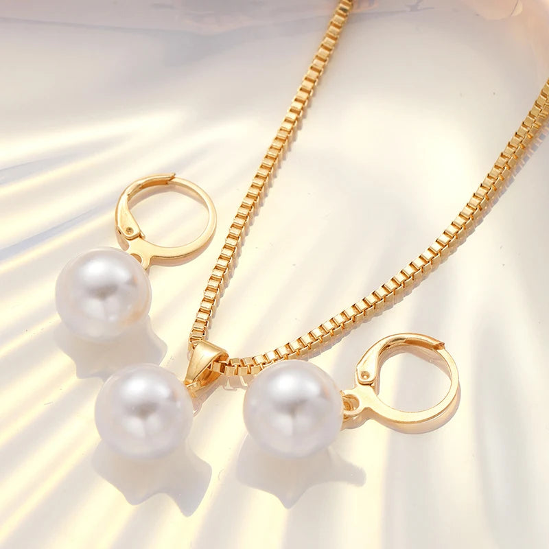 3 PCS Round Pearl Necklace & Earring Set