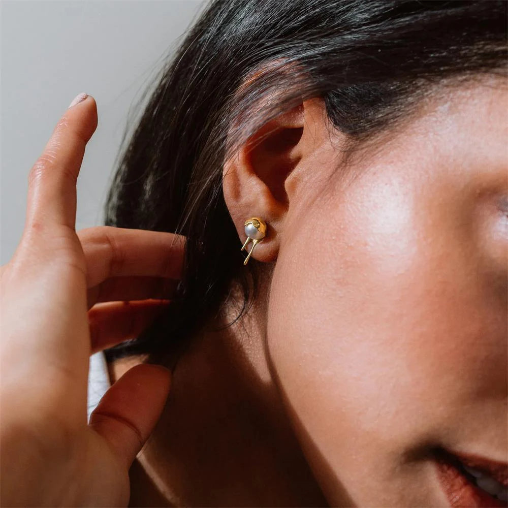 Melting Pearl Earrings