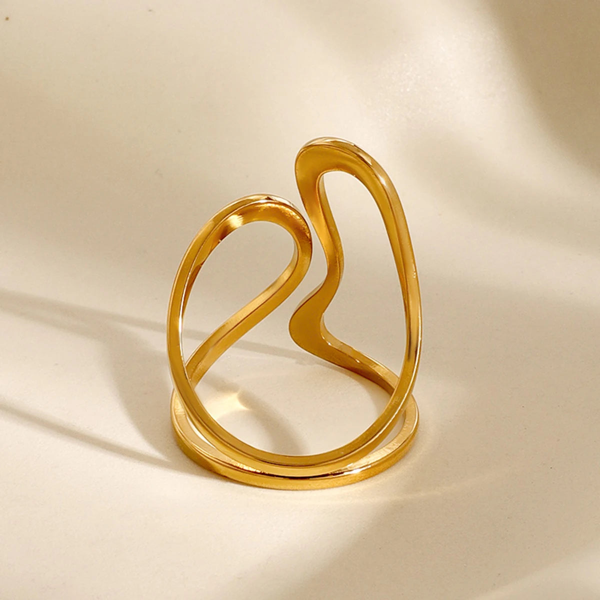 Unique Gold Criss Cross Ring