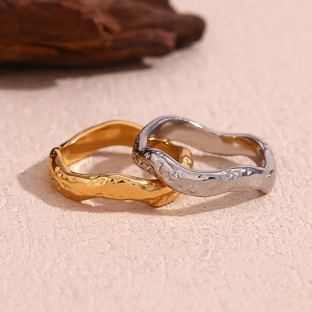 Plain Wave Ring