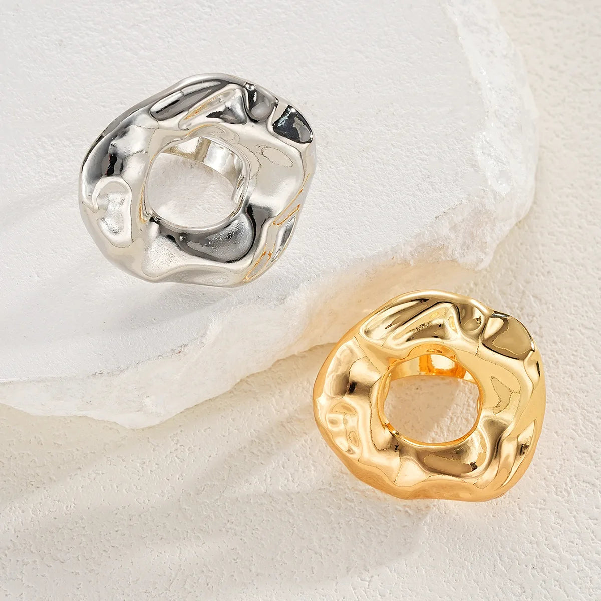 2 PCS Bold Abstract Circle Ring Set