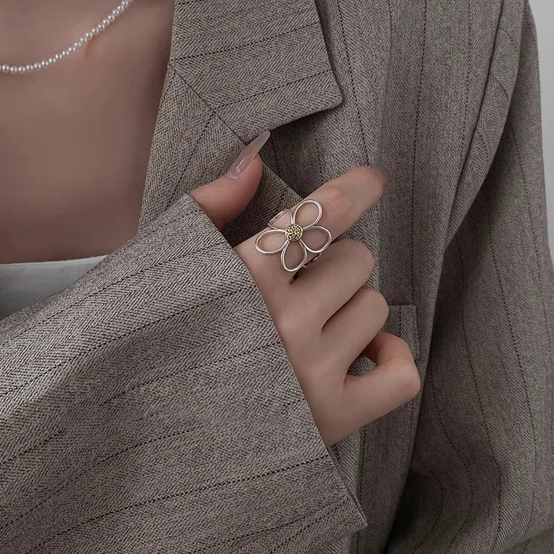Big Flower Ring