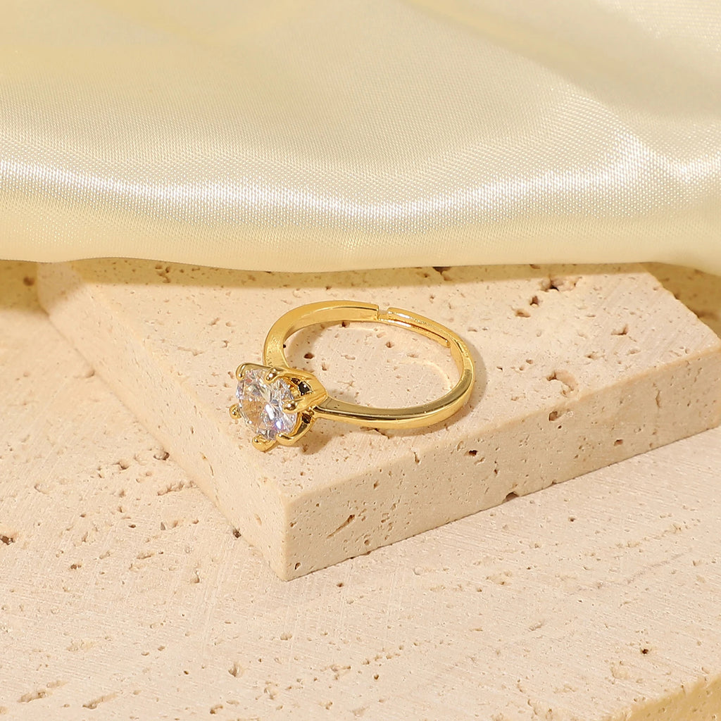 Round Zircon Ring